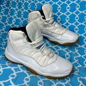 Women’s size 8 Nike Air Jordan 11 retro legend blue 2014 wmns sneakers white og